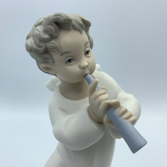 Lladro 4540 Angel with Flute Matte Finish - Picture 1 of 6